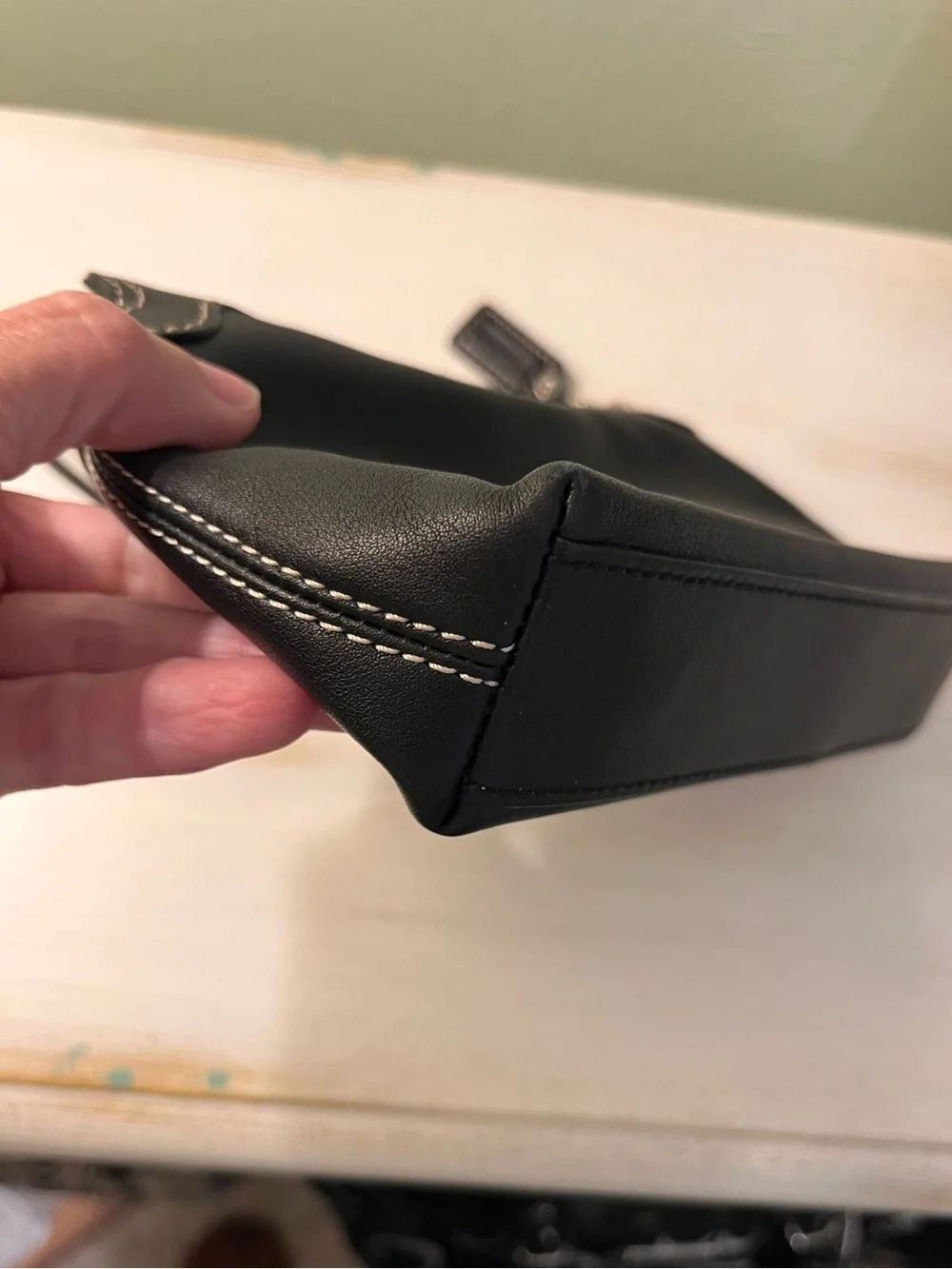 Coach Black Leather Turnlock Wristlet Y2K
